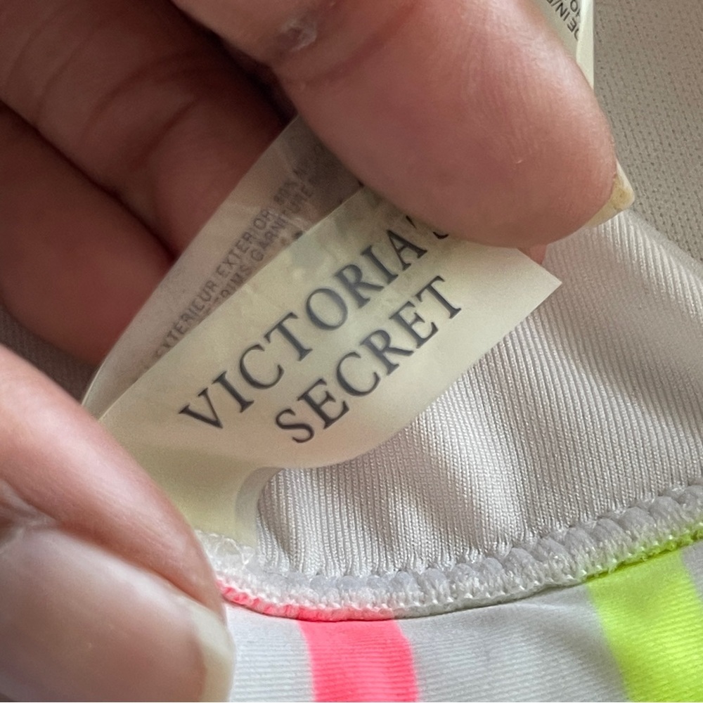 VICTORIA'S SECRET | Striped Halter Swim Top Sz M - Picture 6 of 7